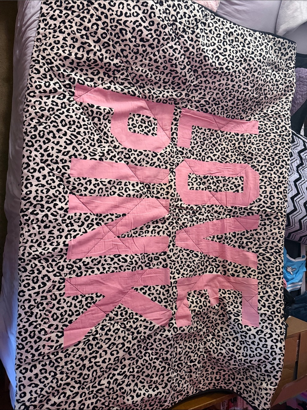Victoria's Secret Pink Leopard 'LOVE PINK' Throw Blanket